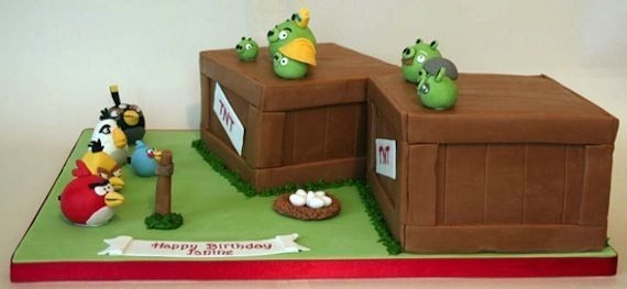 angry-birds-birthday-cake-collection-14