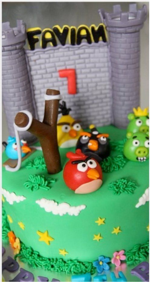 angry-birds-birthday-cake-collection-27
