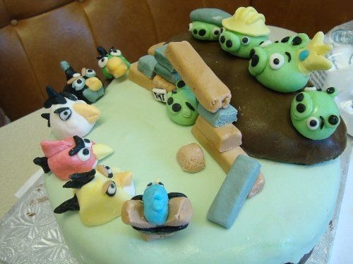 angry-birds-cake-collection-31