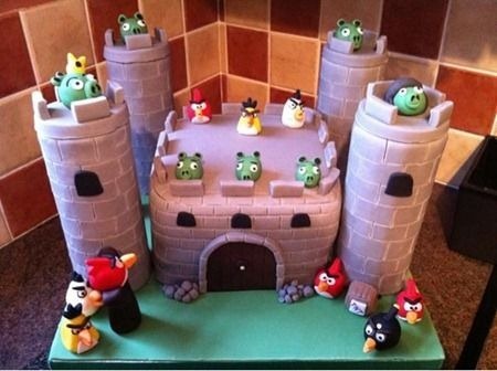 angry-birds-cake-collection-36