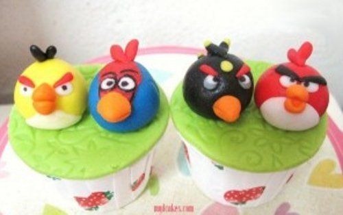 angry-birds-cake-collection-42